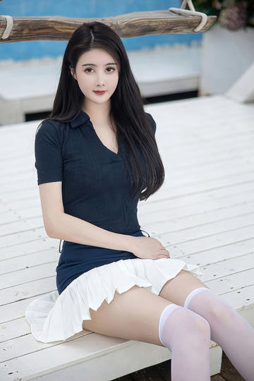 黄色带三级色女